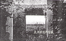 世纪初泉州城内某民居大门外之城墙。