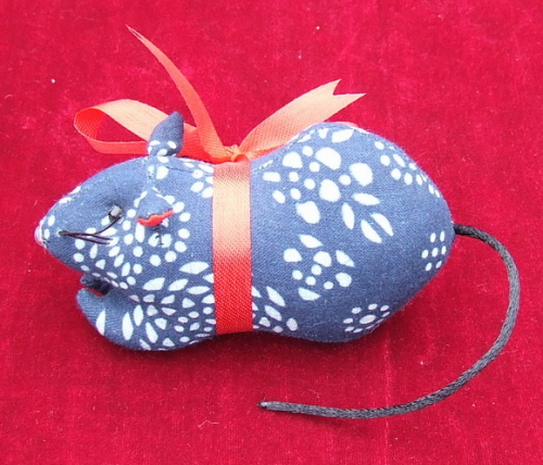 蓝印花布工艺品-生肖老鼠