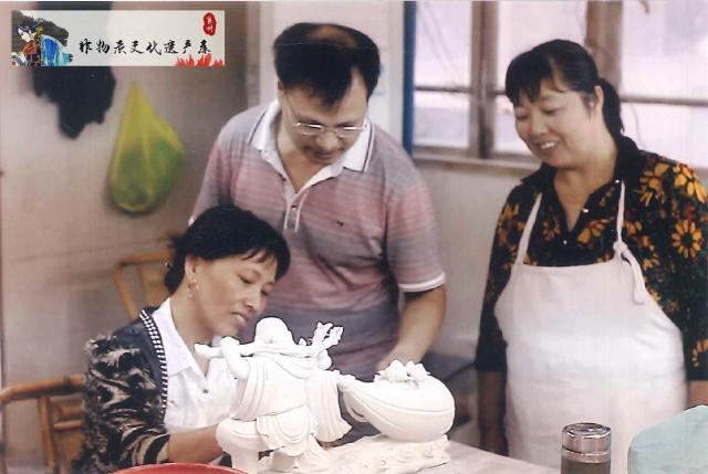 陈梗生教徒弟创作