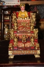 照片三、苏上将神像雕刻作品：“太平交椅”的郑成功坐像