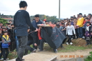 图118    温泉狮过桥  摄影：唐建成