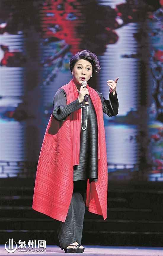 中外戏剧展演暨第六届中国木偶皮影中青年技艺传承展演开幕