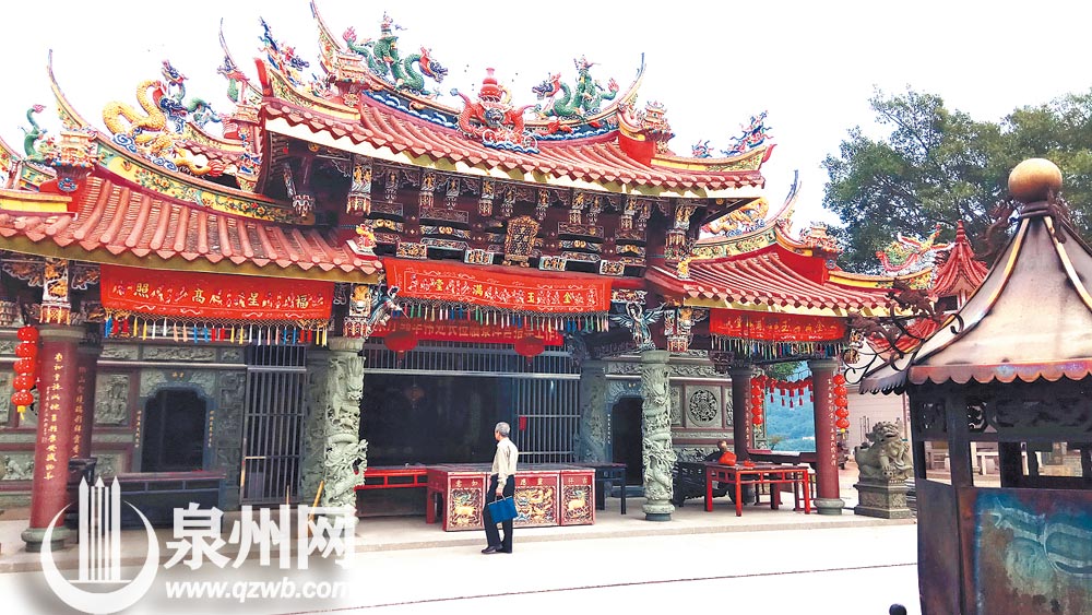 寮洋宫历史悠久，引来诸多学者文人至此怀古思幽。