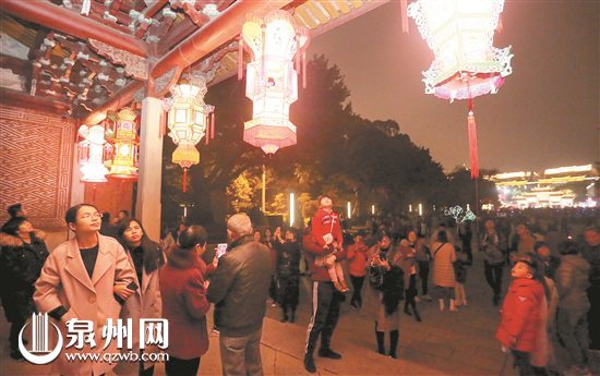 赏灯 制灯 猜灯谜 缤纷元宵喜乐多